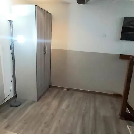 Square Apartment Paracin