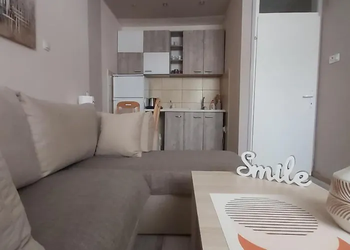 Square Апартаменты *